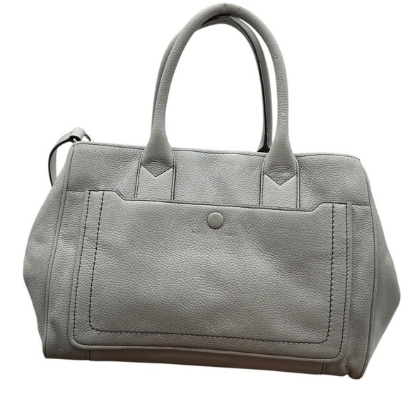 Marc Jacobs Handbags - Marc Jacobs Empire City convertible leather tote bag in a shade of light grey